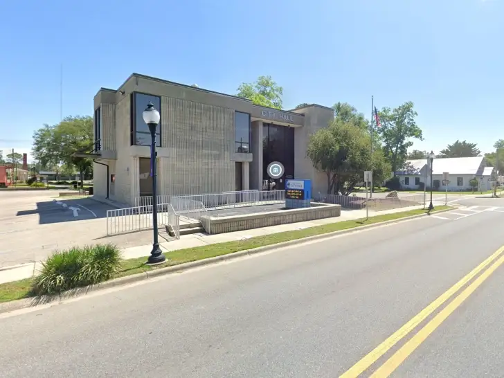 DMV High Springs at West U.S. Highway en High Springs