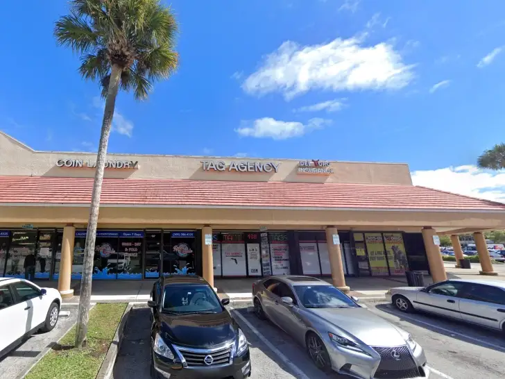Hammocks Auto Tag Agency