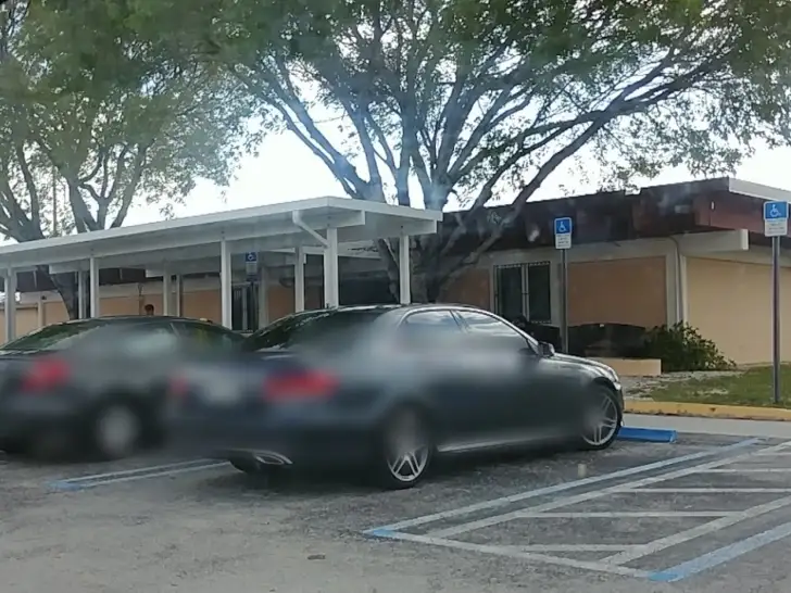 Coral Reef - Driver License Office
