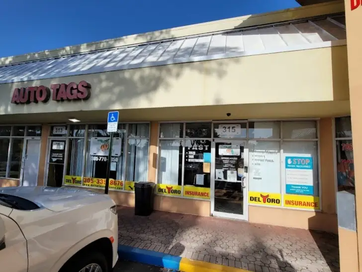 North Dade Auto Tag Agency en Miami