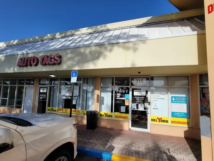 North Dade Auto Tag Agency en North Miami Beach