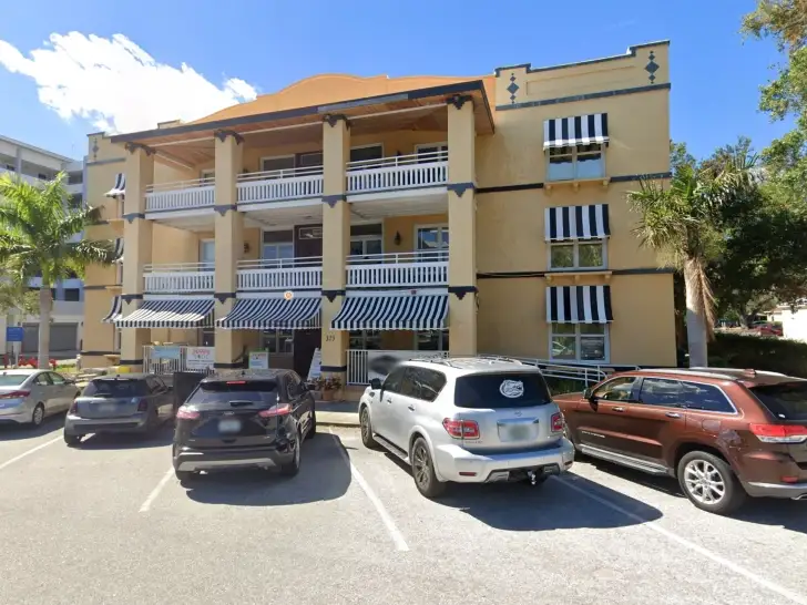 Bureau of Dealer Services en Palmetto